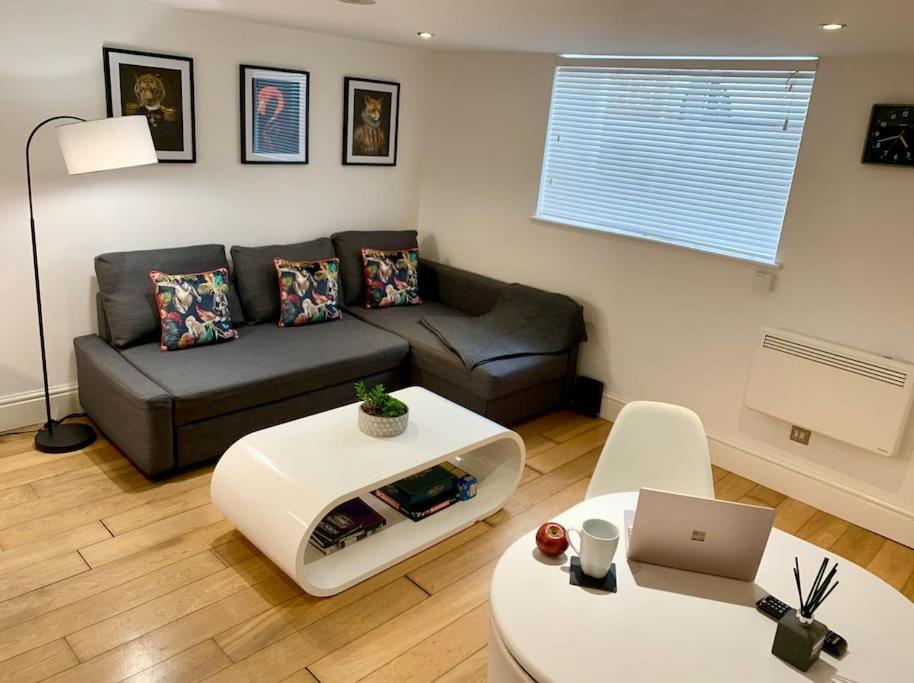 Modern, Period Property With Parking - Located Near Uni, Hospital & Town Centre Reading Extérieur photo
